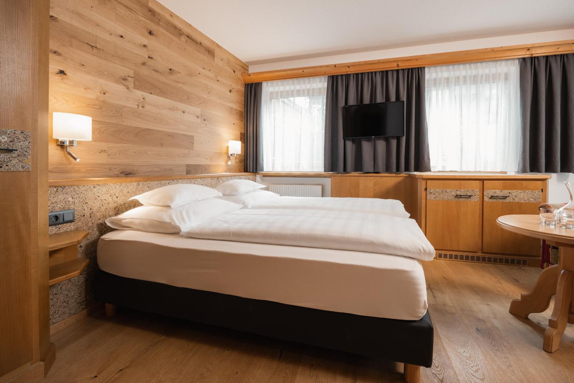 Jochum Hotel Garni Fiss Pokoj fotografie