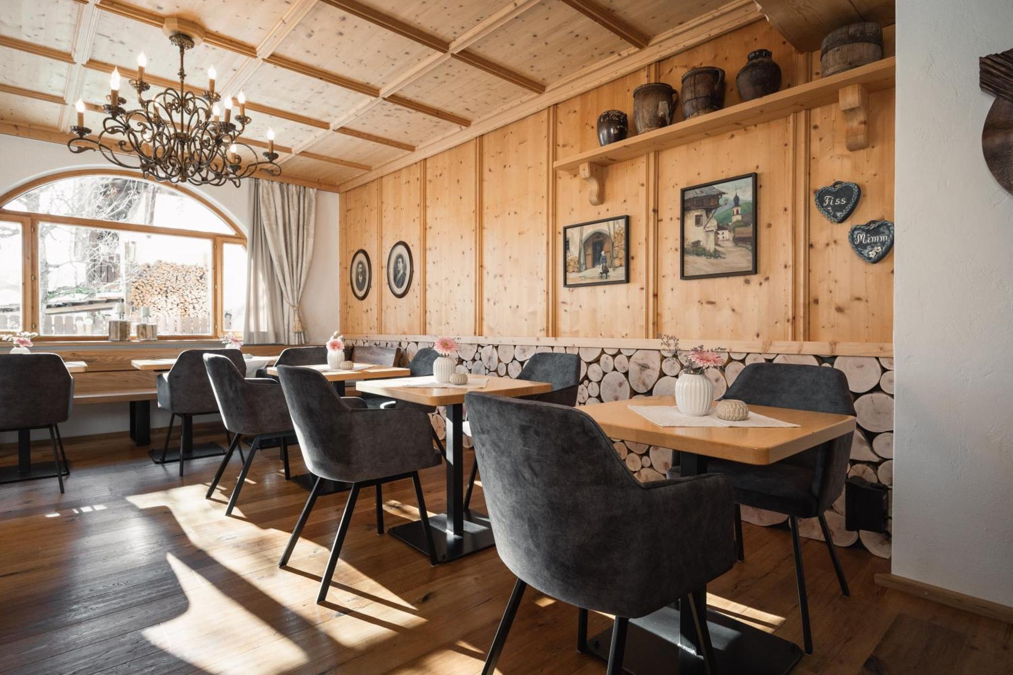 Jochum Hotel Garni Fiss Exteriér fotografie